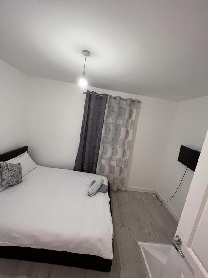 Sleep In Oxford Apartment Bagian luar foto